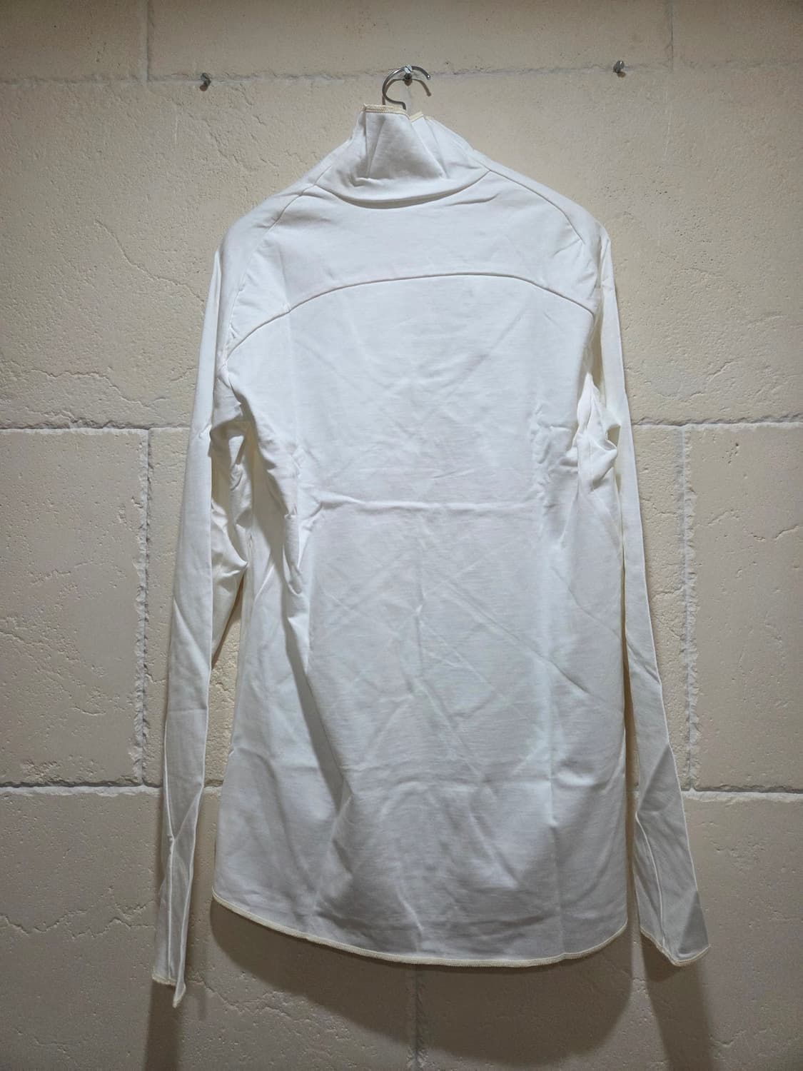 강혁 하이넥 티셔츠 상품이미지2