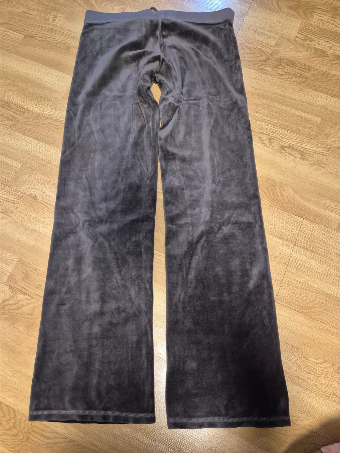 쥬시 꾸뛰르 벨벳 트레이닝복 세트 P 상품이미지5