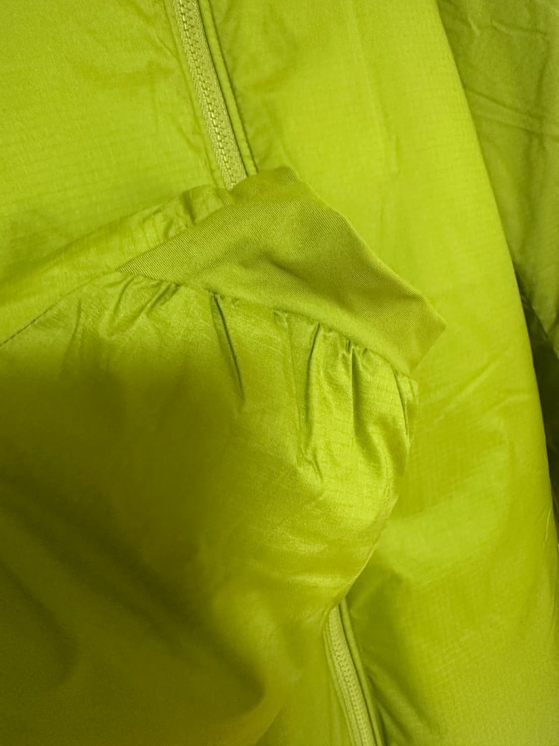 아크테릭스 아톰 SV 팝니다(도쿄 긴자점 구매) 상품이미지5