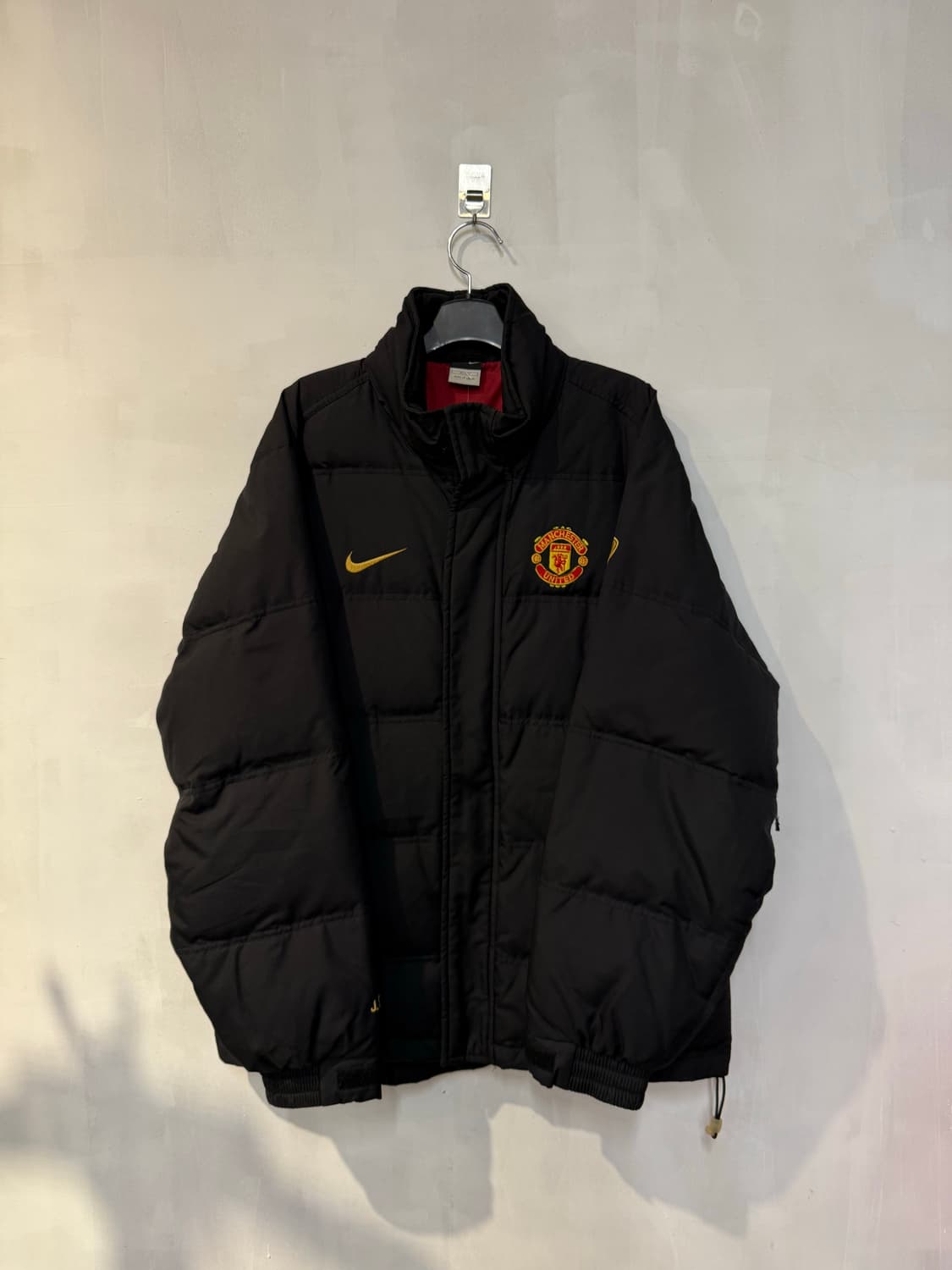 나이키 올드 맨유 덕다운 블랙 패딩 상품이미지1