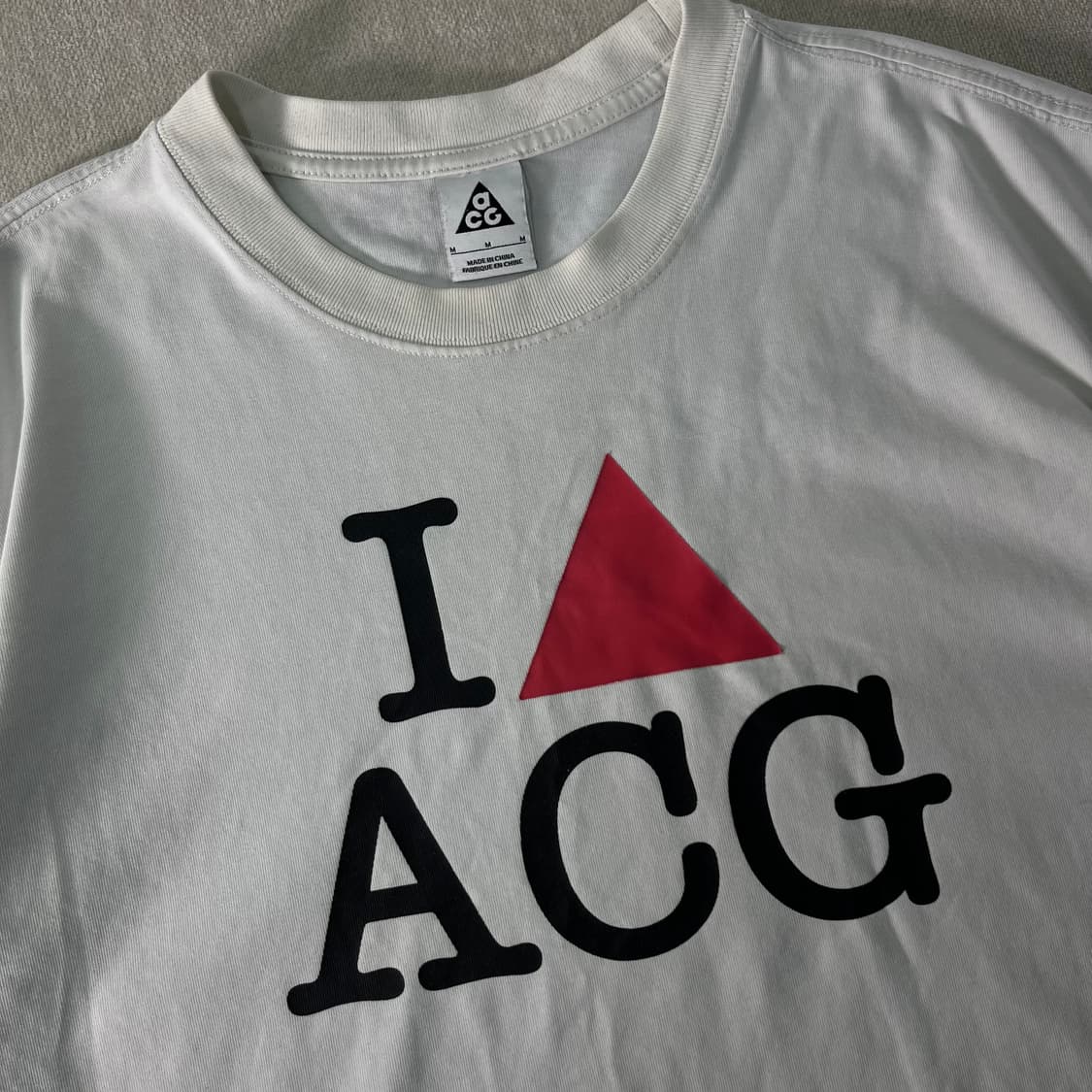 100 나이키 ACG NRG 하트 반팔 티셔츠 상품이미지2