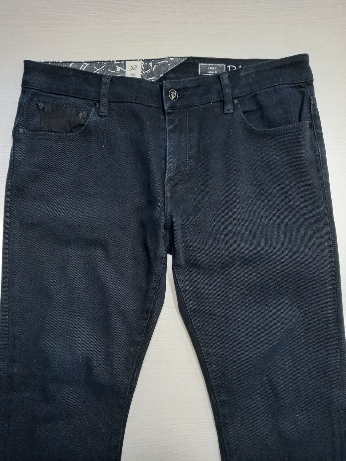 33 VOLCOM 골반 스판 슬림일자진 블랙 33-424 상품이미지3