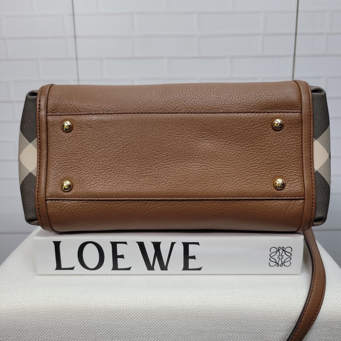 닥스 브라운 체크 가죽 숄더백 토트백 가방 새상품급 상품이미지6