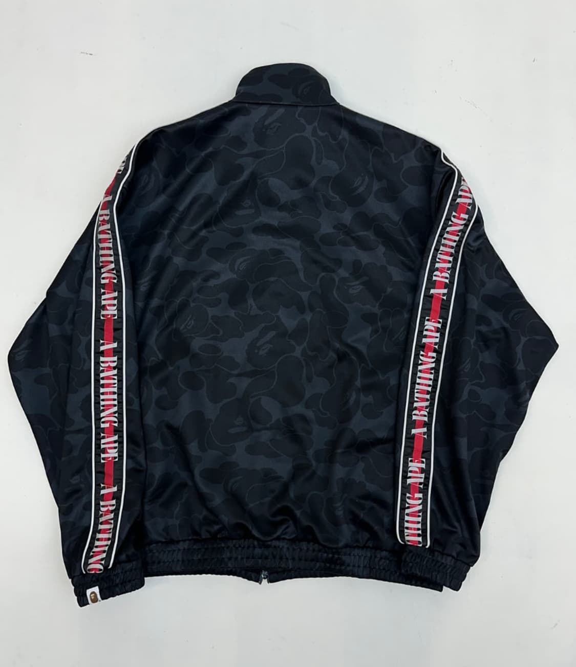 베이프 솔리드 카모 원 포인트 트랙 자켓 상품이미지2