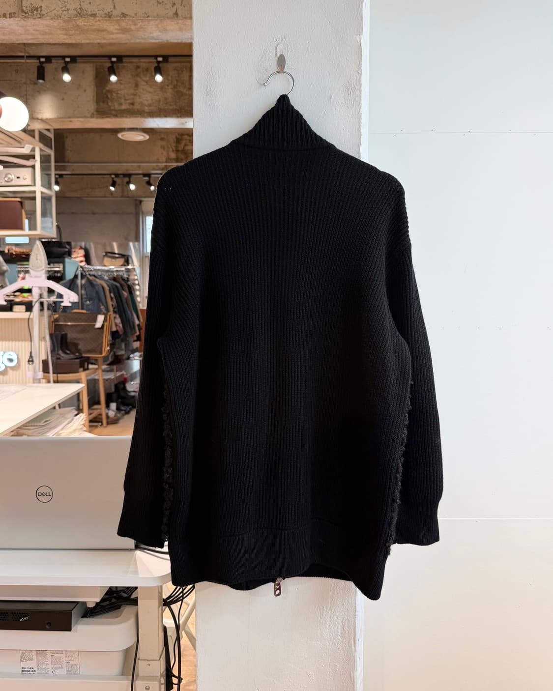 엠포리오 아르마니 블랙 울 니트 집업  상품이미지7