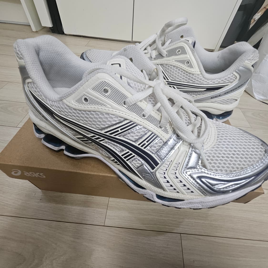 아식스 젤카야노14 미드나잇 270 상품이미지5