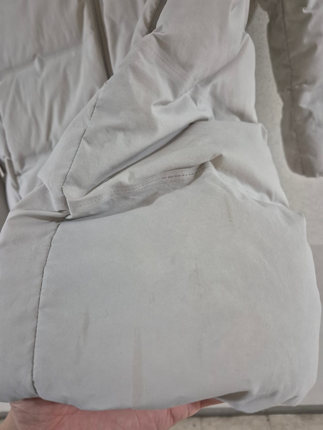 [M]유니클로 여자 라이트라운 경량패딩 상품이미지5