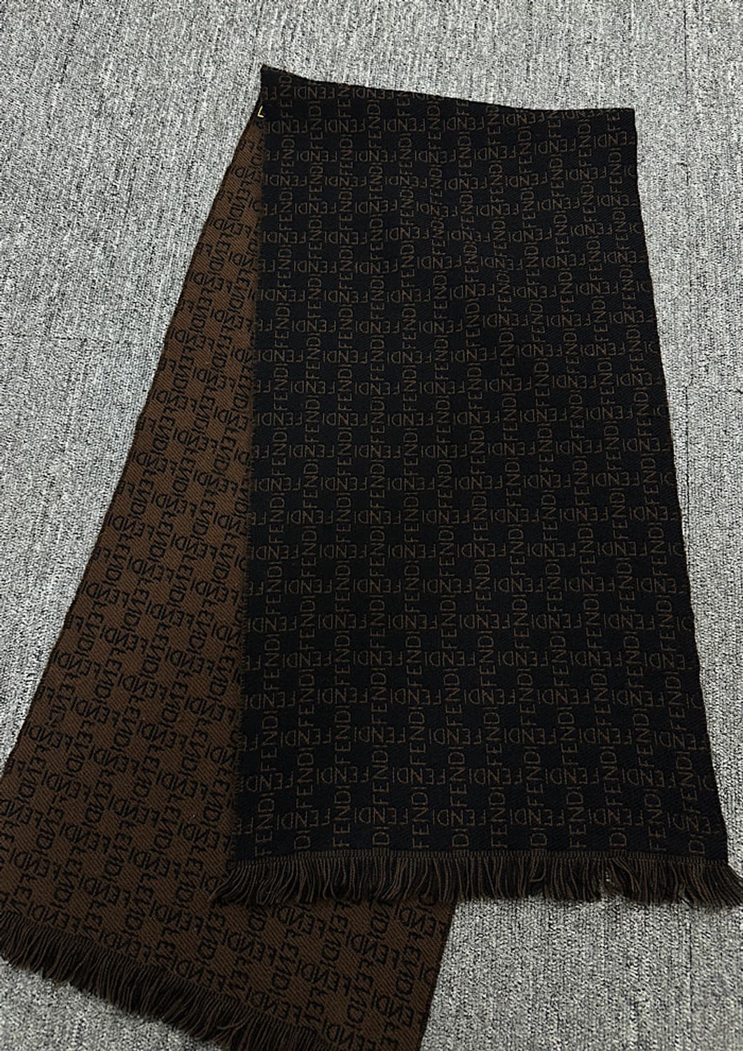 펜디 머플러  상품이미지3