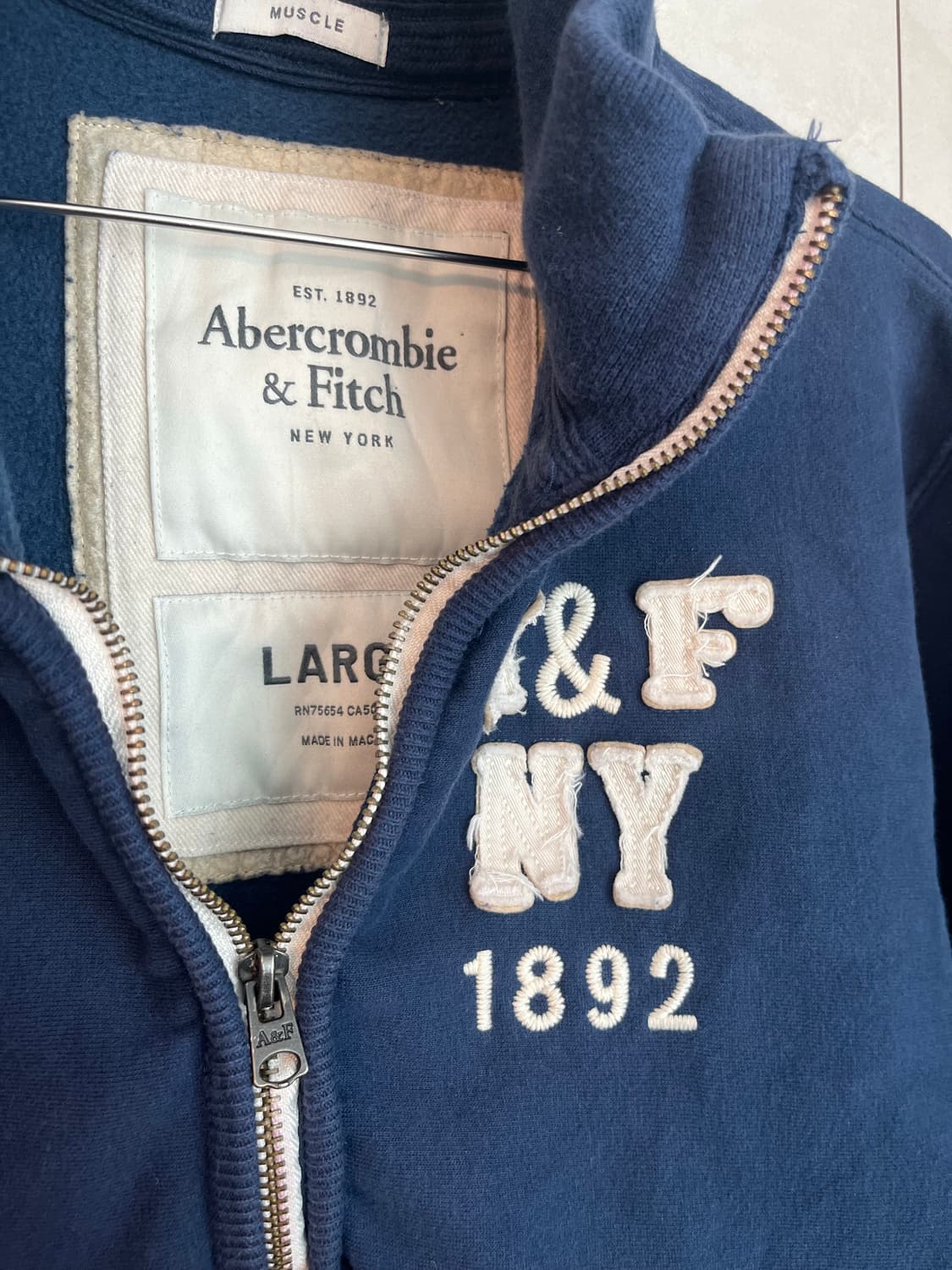 아베크롬비 뉴욕 A&F 집업 네이비 (L) 상품이미지5