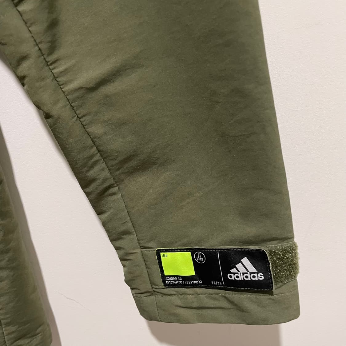 아디다스 포켓 바람막이 상품이미지4