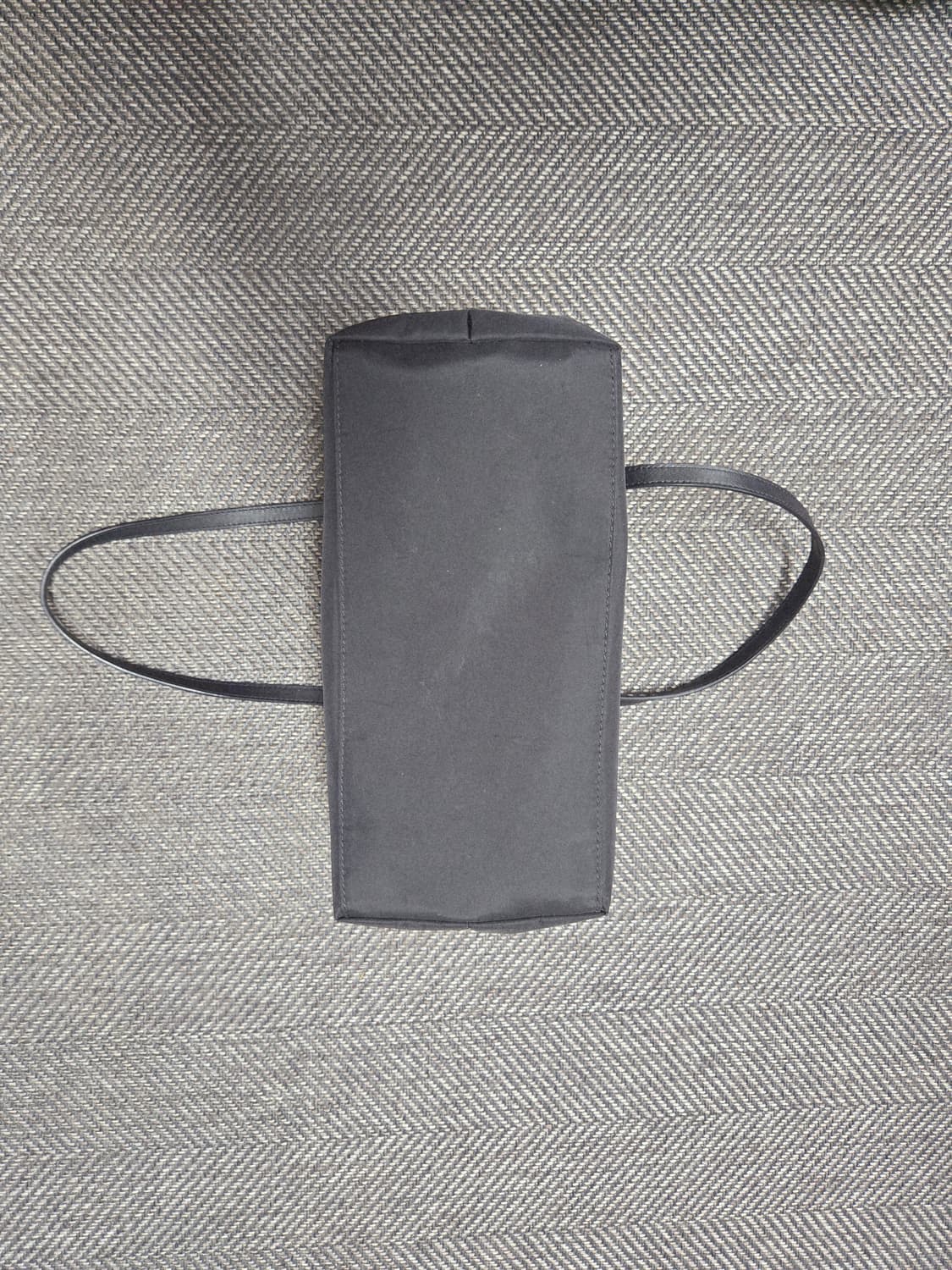 브릭스 X라인 블랙 쇼퍼백 미디움 상품이미지5