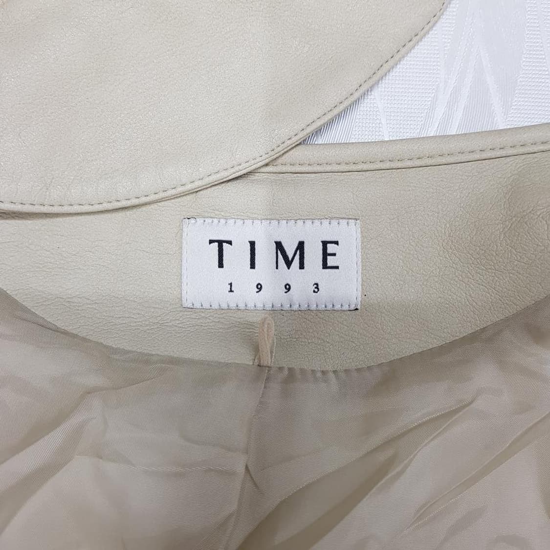 한섬 타임 2021 퀄팅 페이크 레더 후드 자켓 F사이즈 상품이미지7