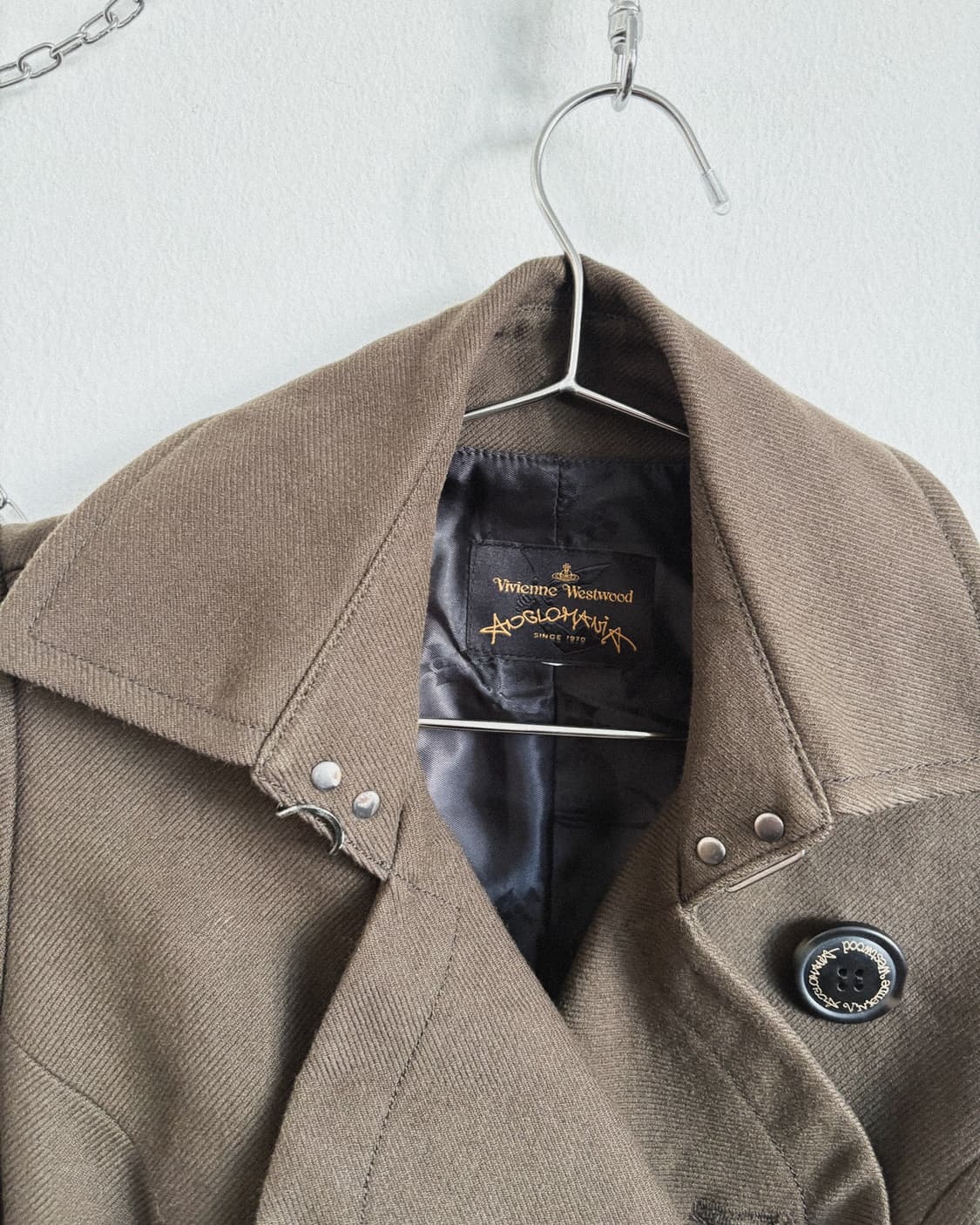비비안웨스트우드 사선버튼 플레어 크롭컷 오피서코트 상품이미지9