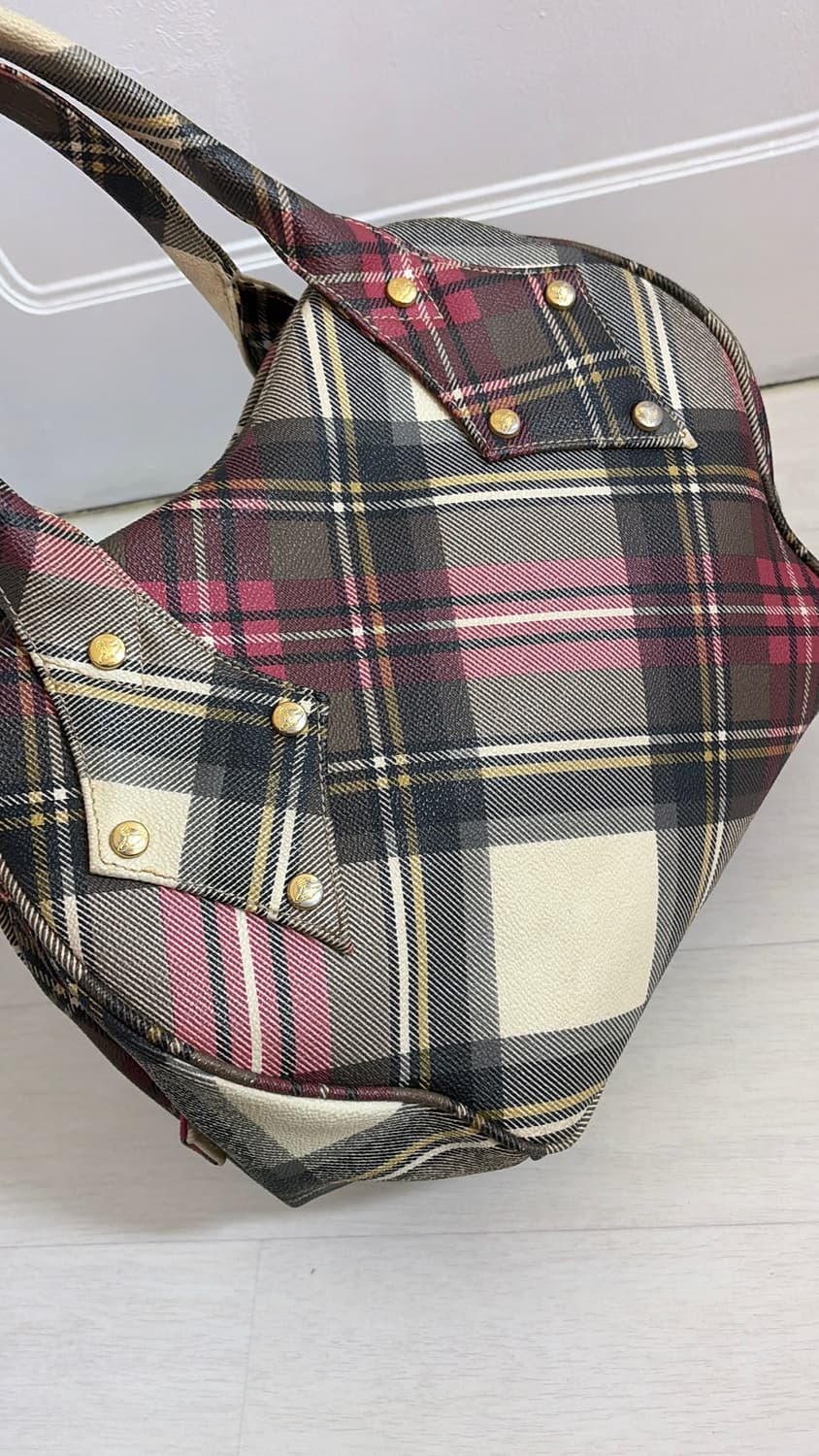  비비안웨스트우드 하트 야스민 토트백 정품  상품이미지4