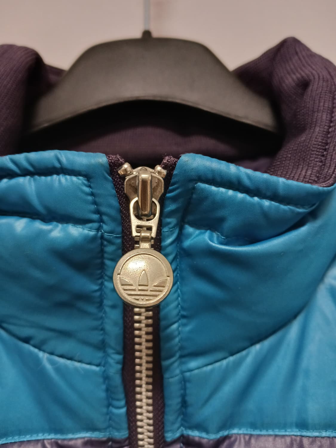 아디다스 컬러블럭 덕다운패딩 상품이미지3