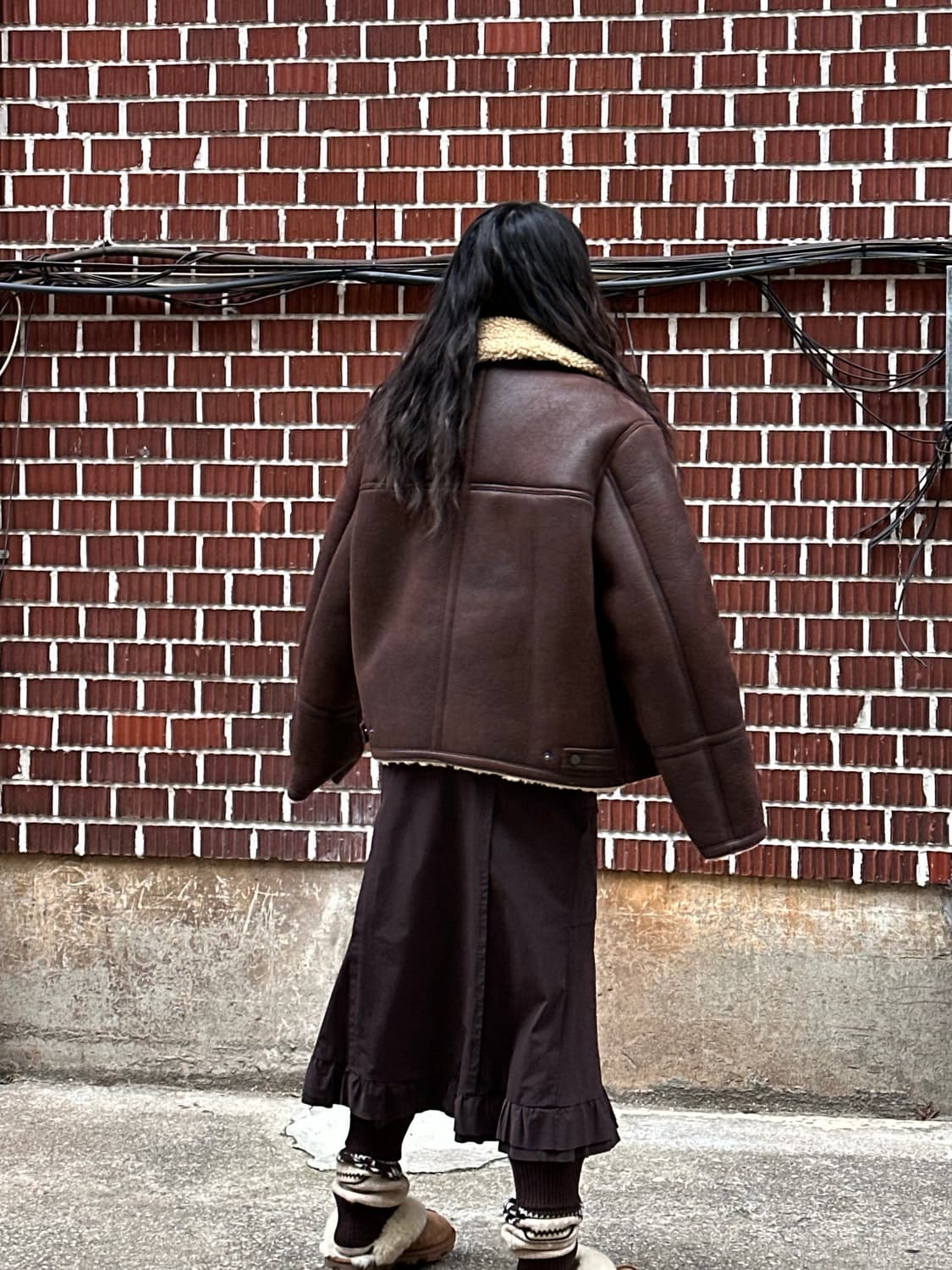 르마드 무스탕 코위찬 니트조끼 집업 폴로 니트 브라운 스커트 코디세트 상품이미지4