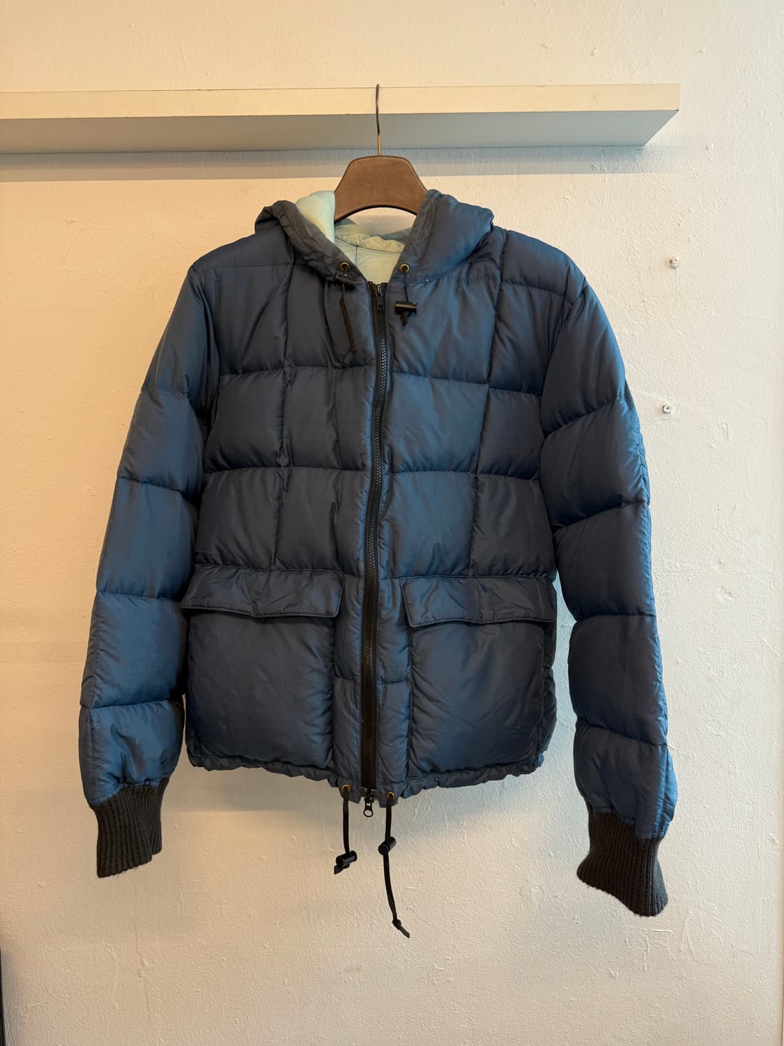 크레센트 다운웍스 패딩 상품이미지1