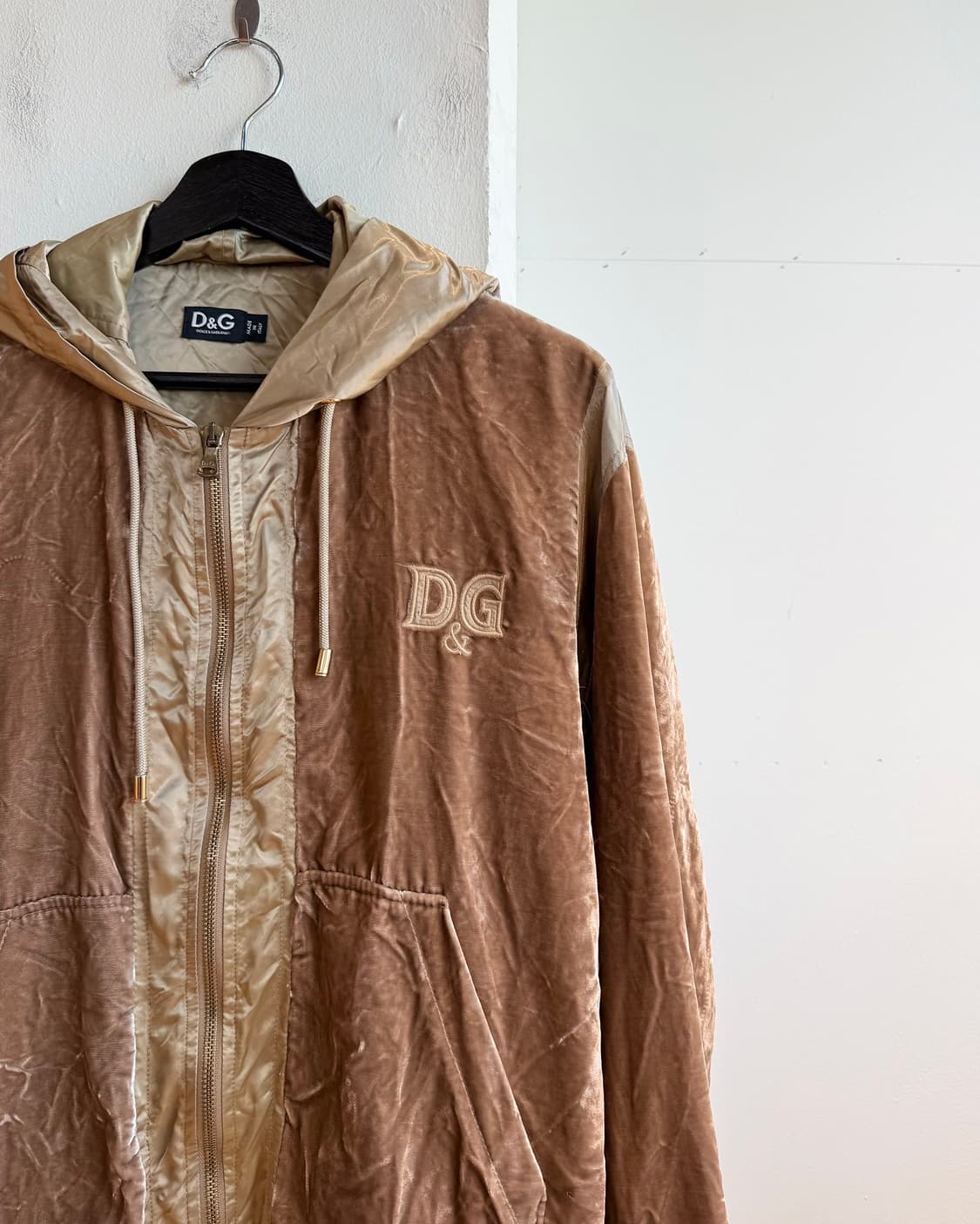 돌체앤가바나 브라운 로고자수 벨벳 후드 집업  상품이미지5