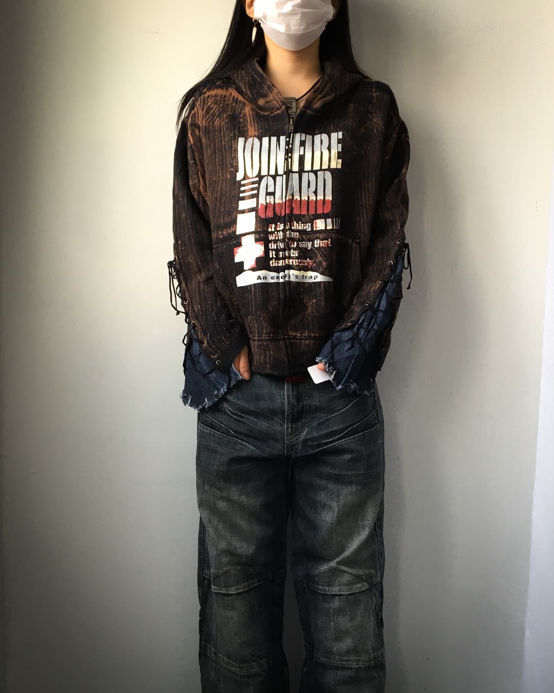 Detail point hood zip up 상품이미지1