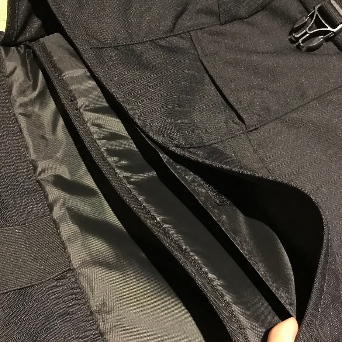 칼하트 D89 메신저백 상품이미지5