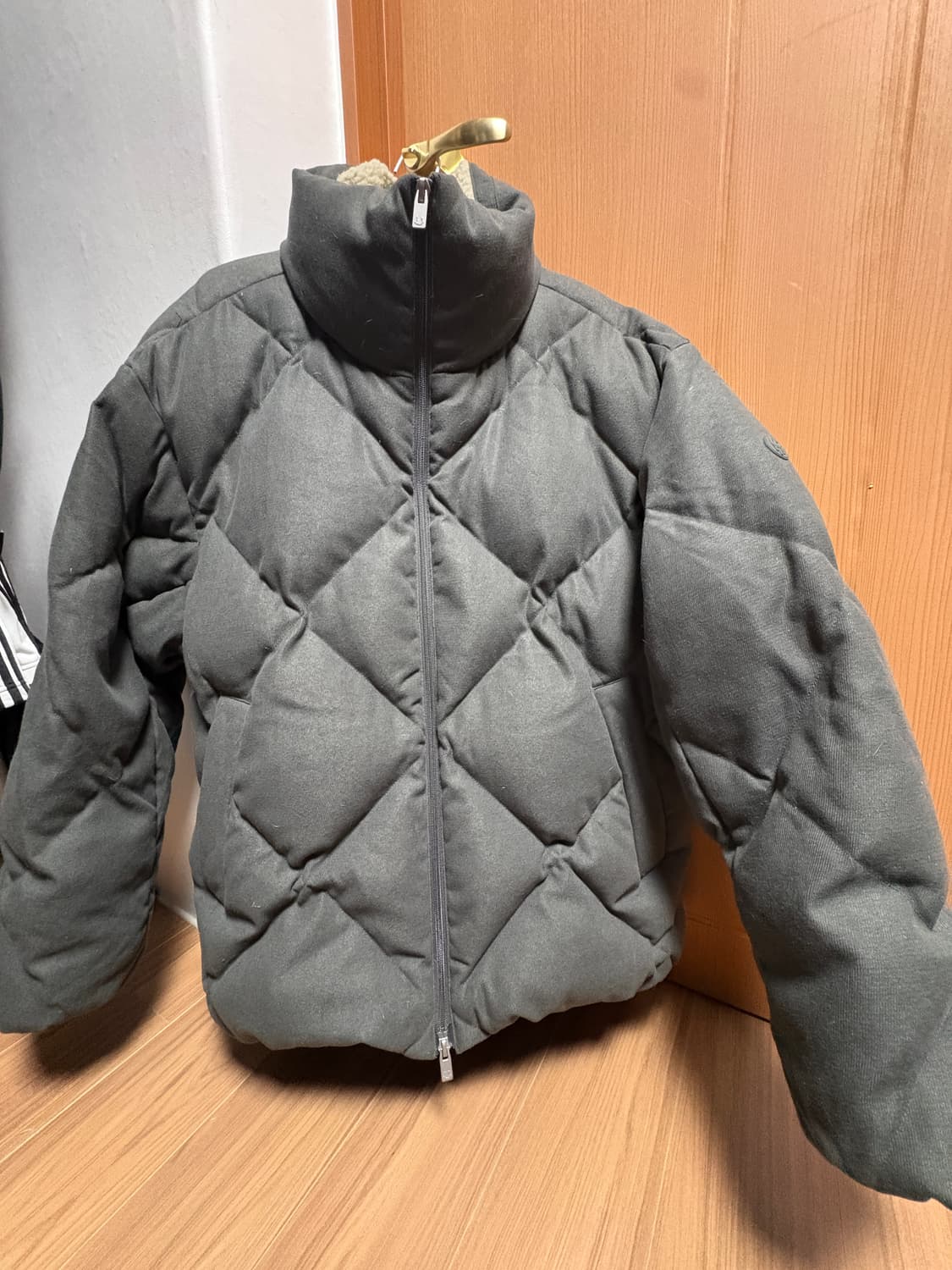 [판매] 커스텀멜로우 보아카라 다운 패딩 M 상품이미지1