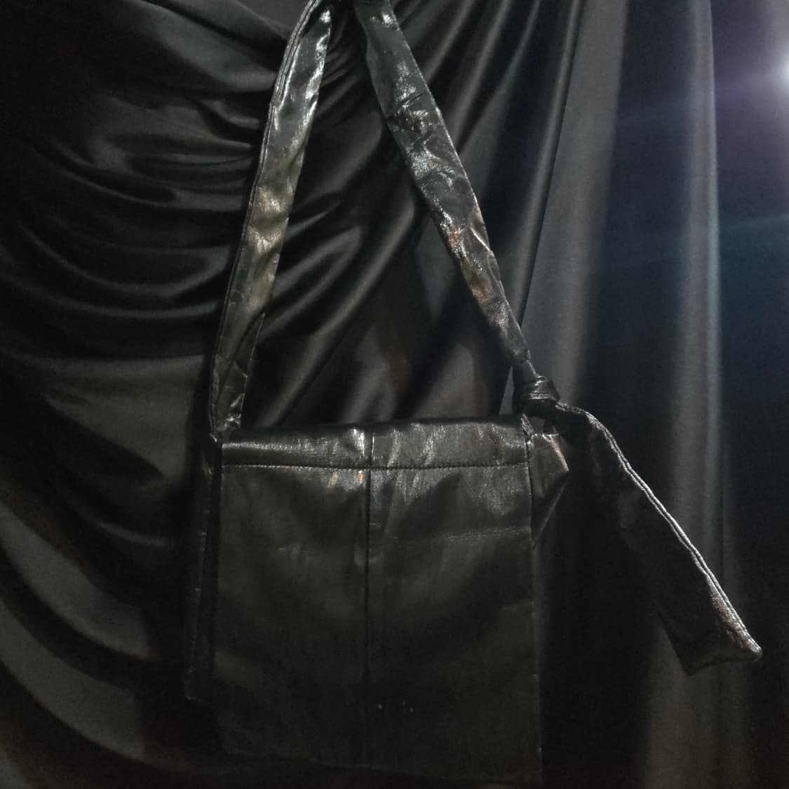 리끌로우 NUDO BAG 블랙 상품이미지4