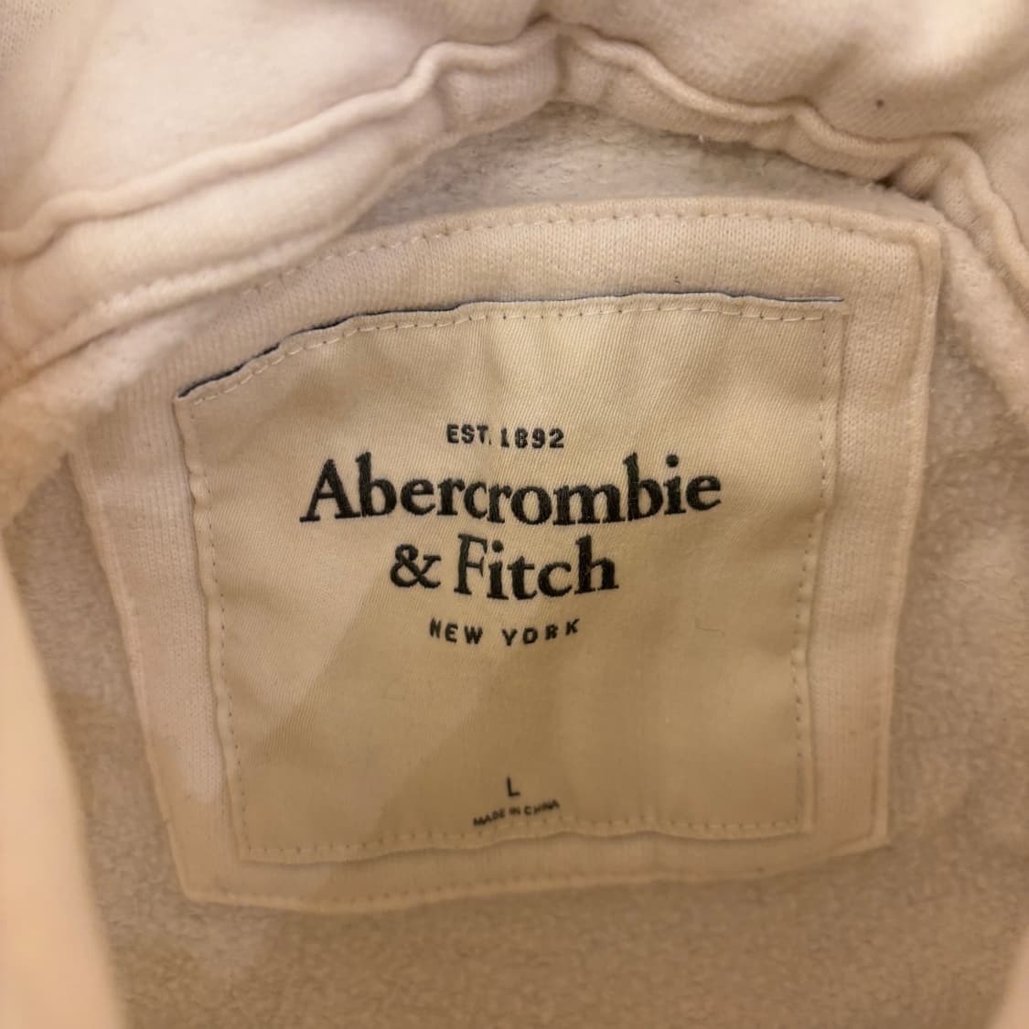 아베크롬비 화이트 빅로고 후드티 상품이미지3