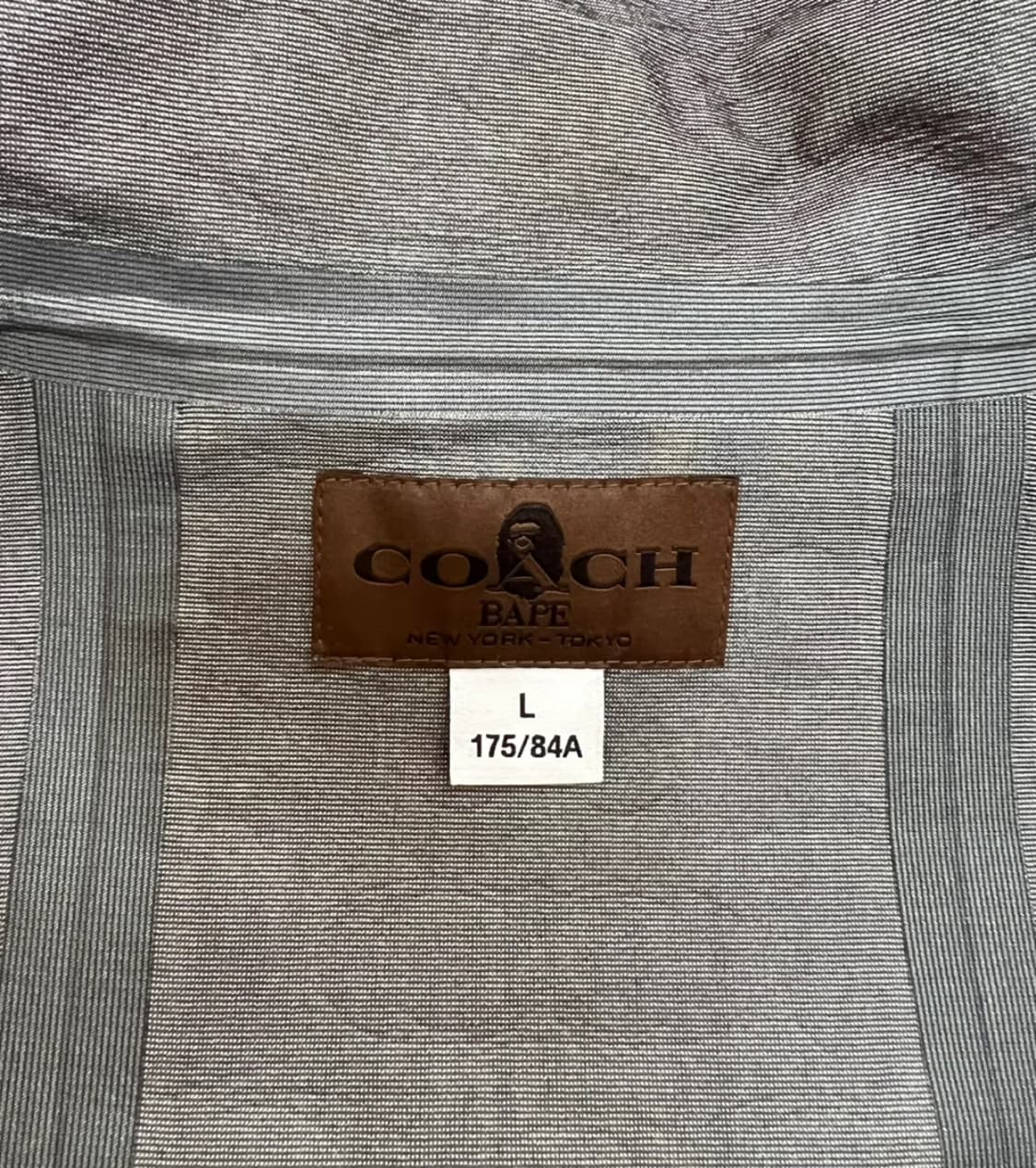 베이프X코치 모노그램 점퍼 상품이미지4