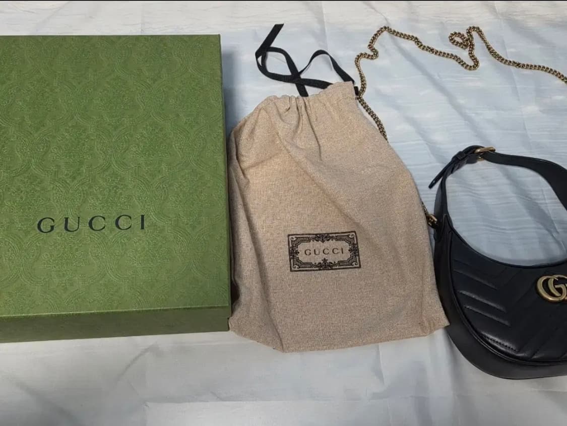 구찌 GG 마몽 하프문 미니 숄더백 블랙 상품이미지4