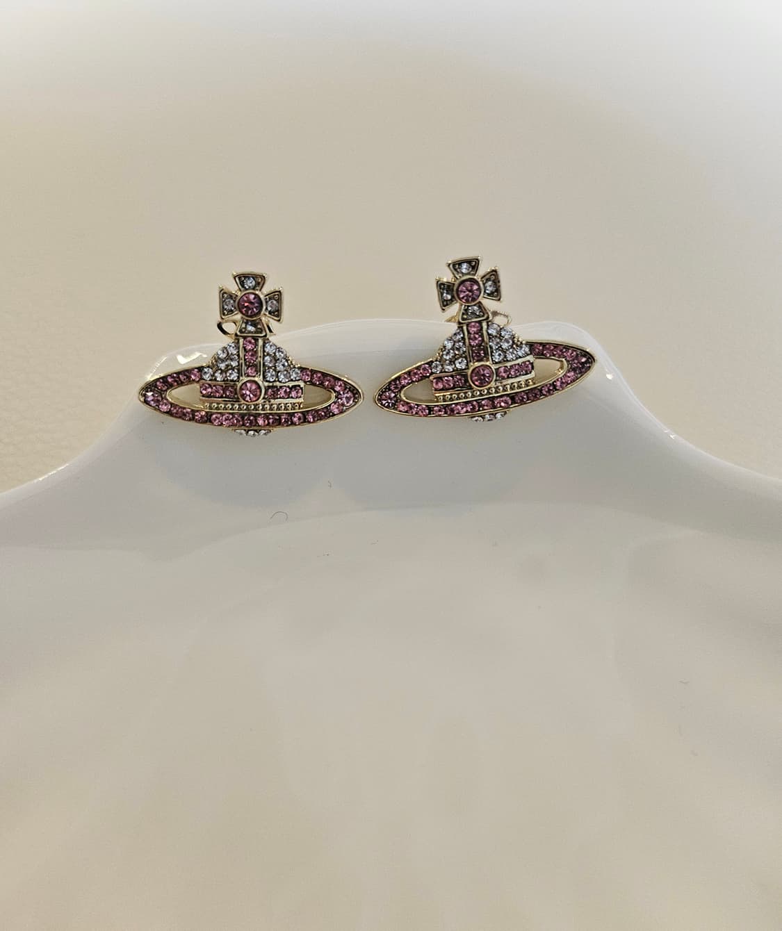 비비안웨스트우드 업사이클링 핑크큐빅 귀걸이 상품이미지1
