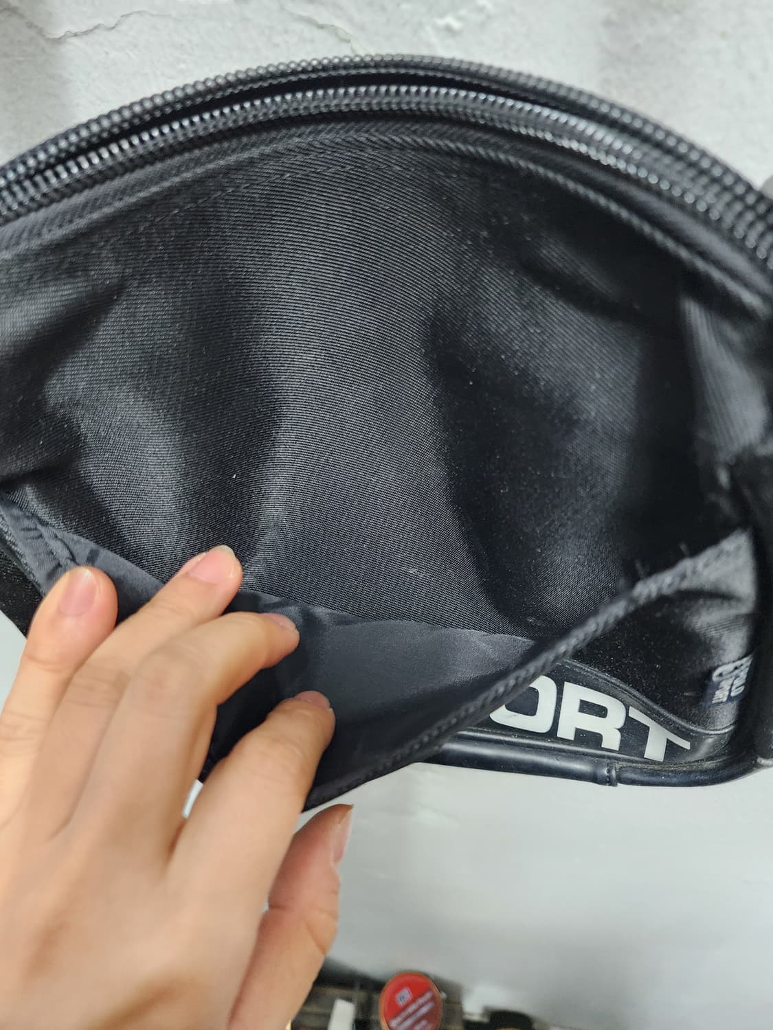 폴로 스포츠 블랙 올드스쿨 크로스백  상품이미지3