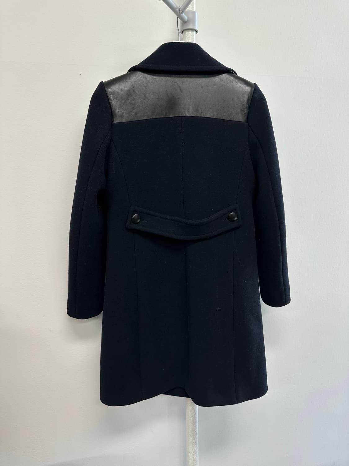 산드로 램스킨 레더 디테일 울 코트 상품이미지6