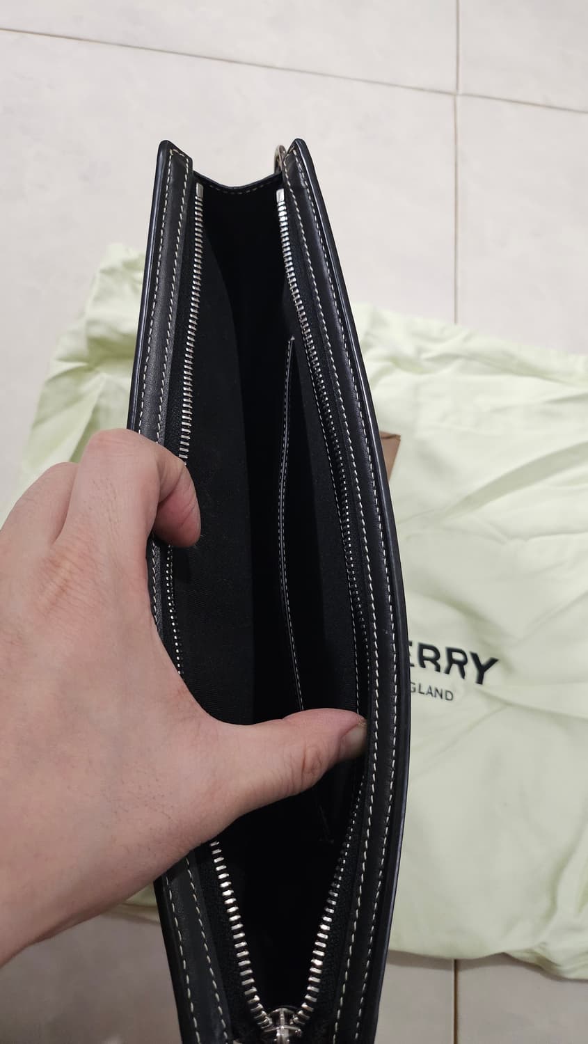 버버리 호스 페리 프린트 코튼 캔버스 클러치 상품이미지8