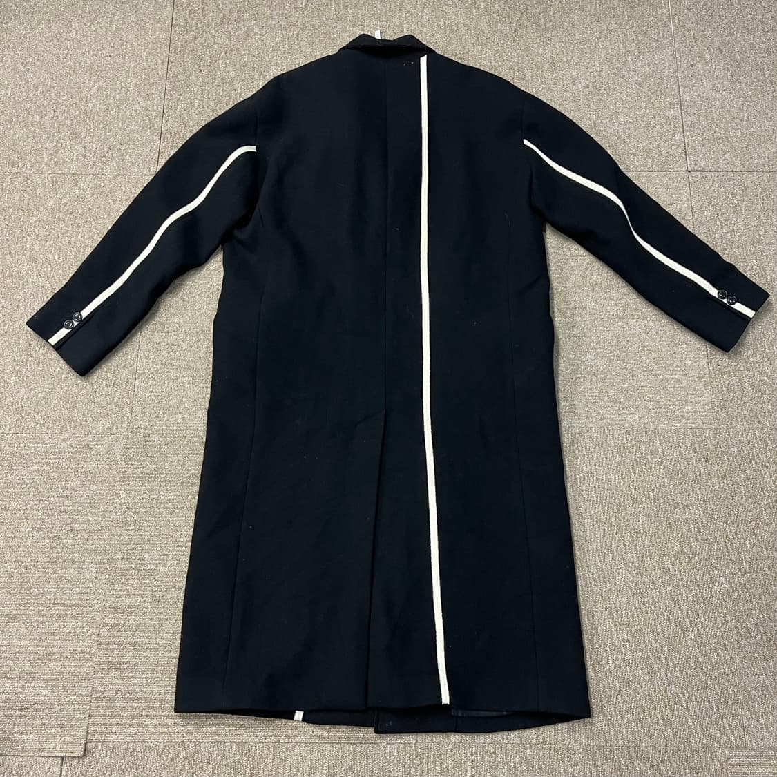 노이어 테이핑 맥시 코트 상품이미지3