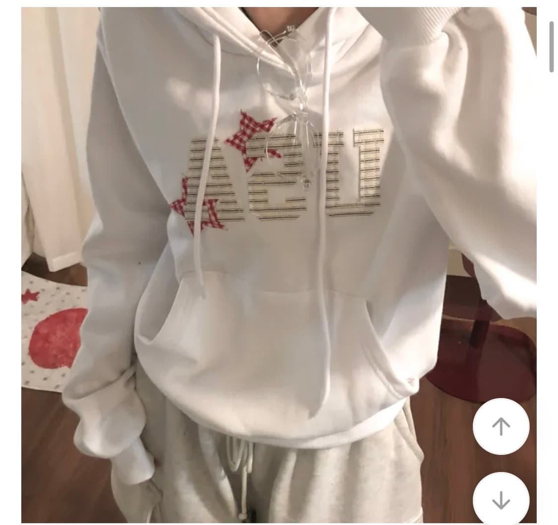 에이블리 패치 레터링 후드티 (새상품) 상품이미지2
