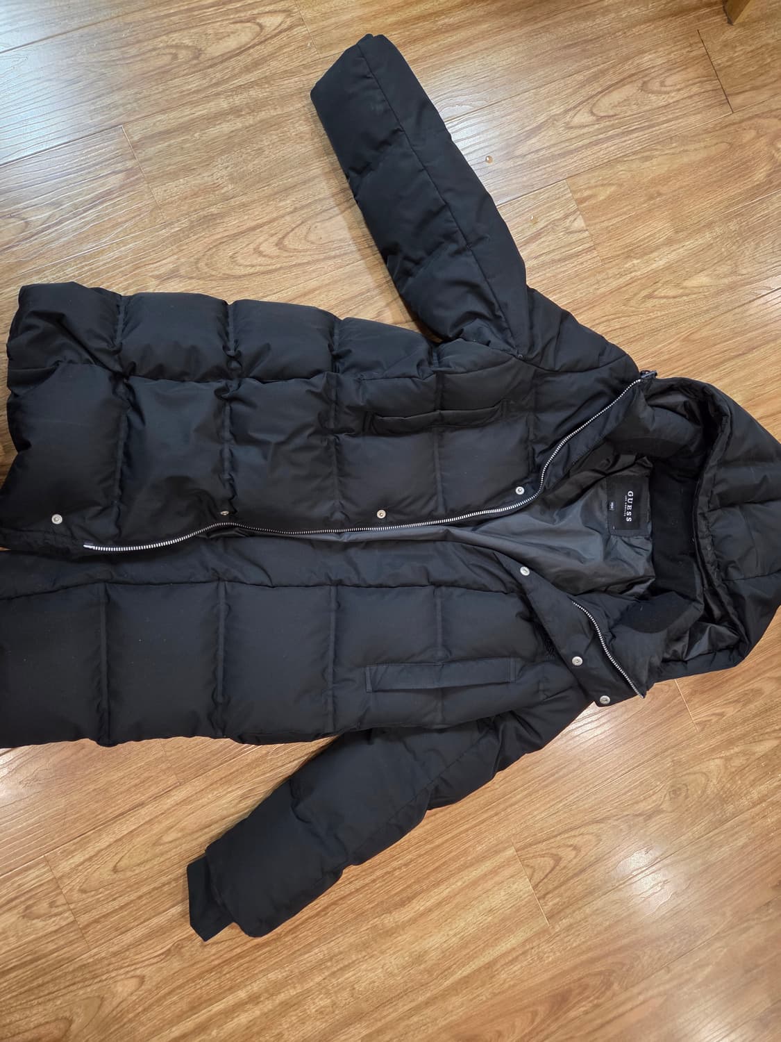 게스 롱패딩 판매합니다~ 상품이미지1