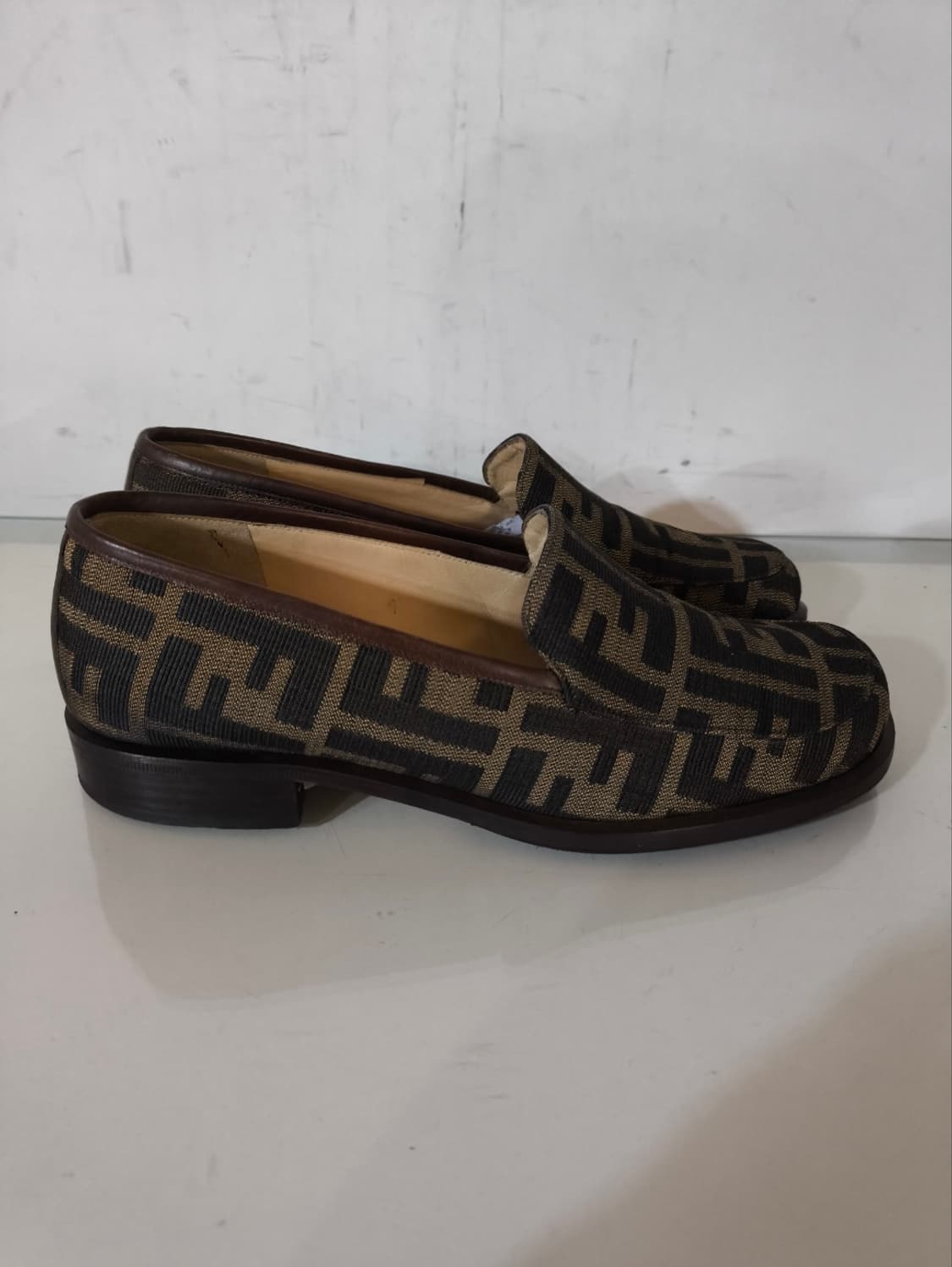 36.5 235mm 펜디 로퍼 구두 상품이미지2