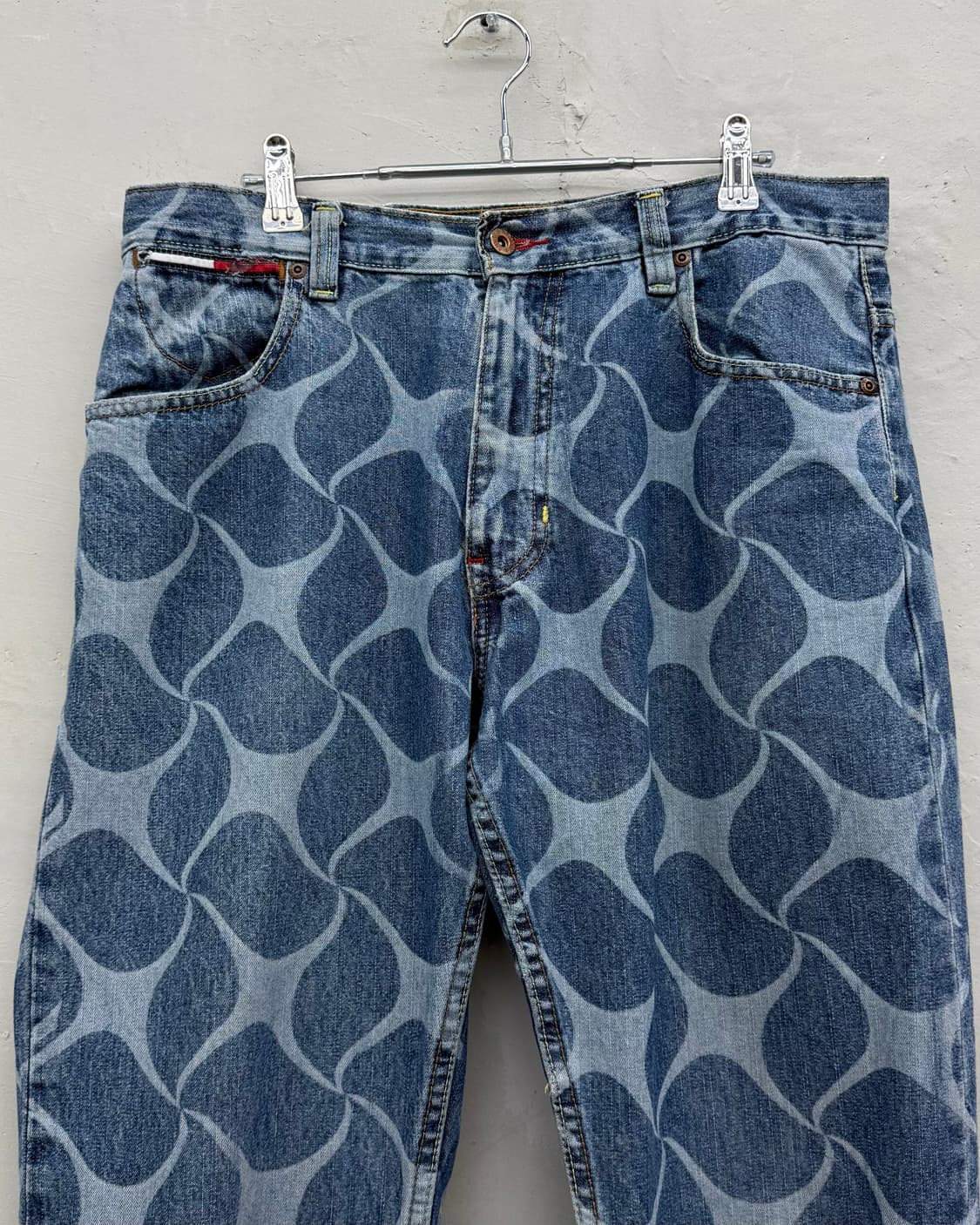 타미힐피거 프린티드 세미 플레어 데님 팬츠 상품이미지2