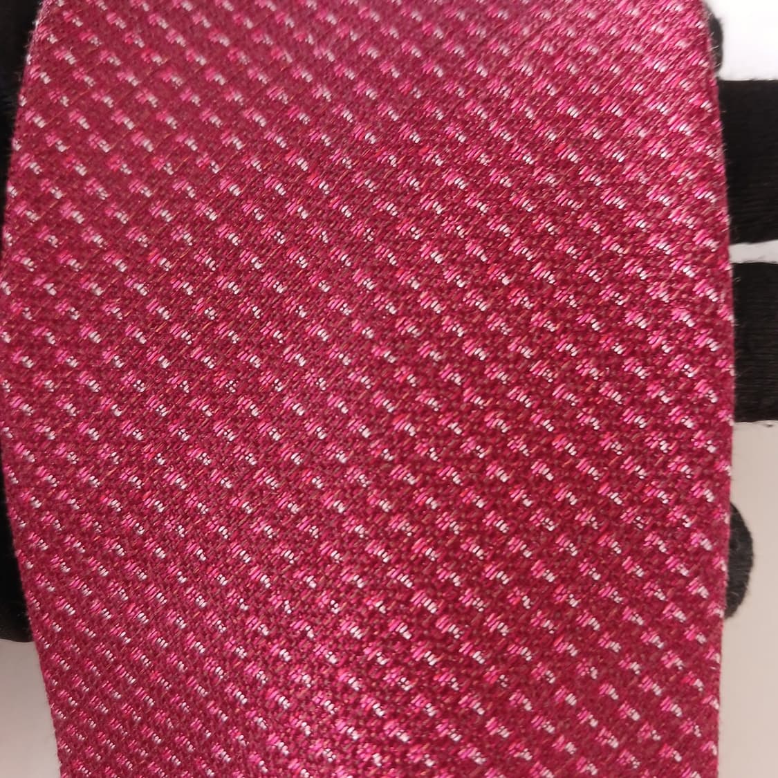 닥스 실크혼방 버건디 자카드 로고 넥타이 8.1cm 새상품 A18894
 상품이미지6