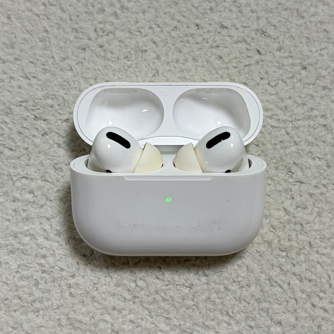 에어팟 프로 1세대 ( 8핀 ) 상품이미지2
