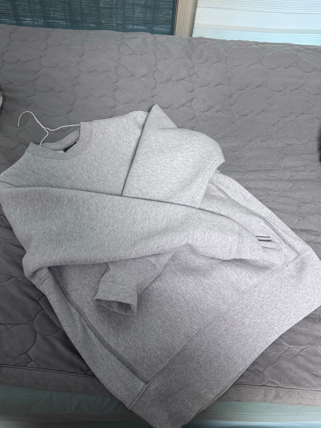 캠버 크로스니트 맨투맨 상품이미지1