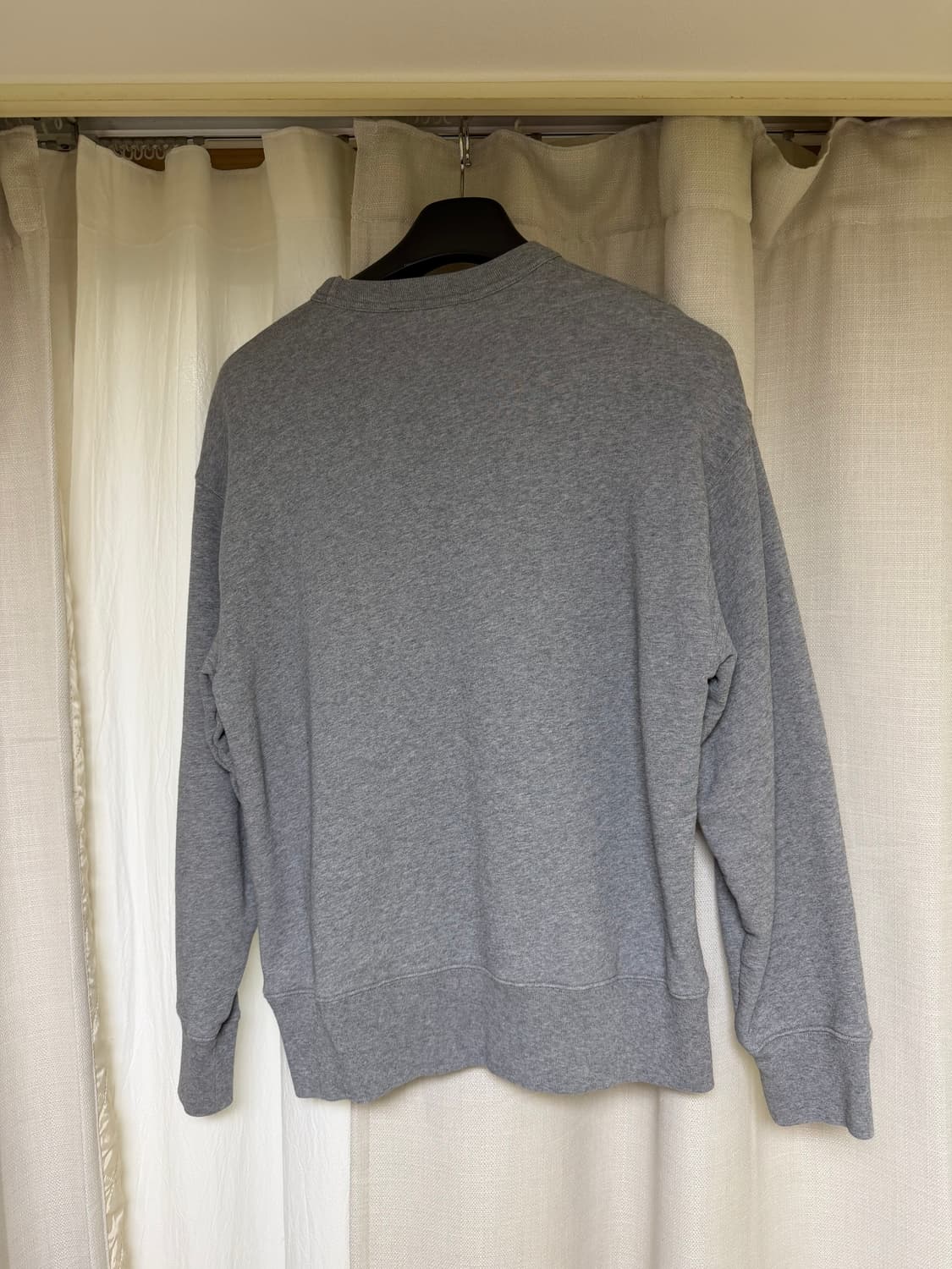 아크네 스튜디오 회색 그레이 맨투맨 상품이미지2