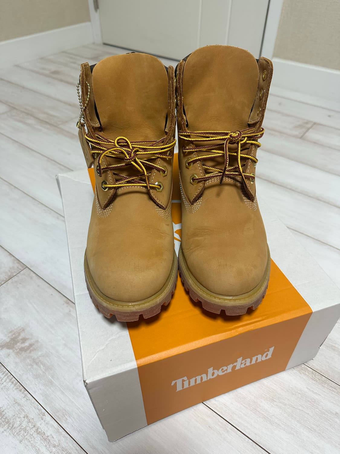 265)팀버랜드 프리미엄 6인치 부츠 컨디션 좋음  상품이미지2