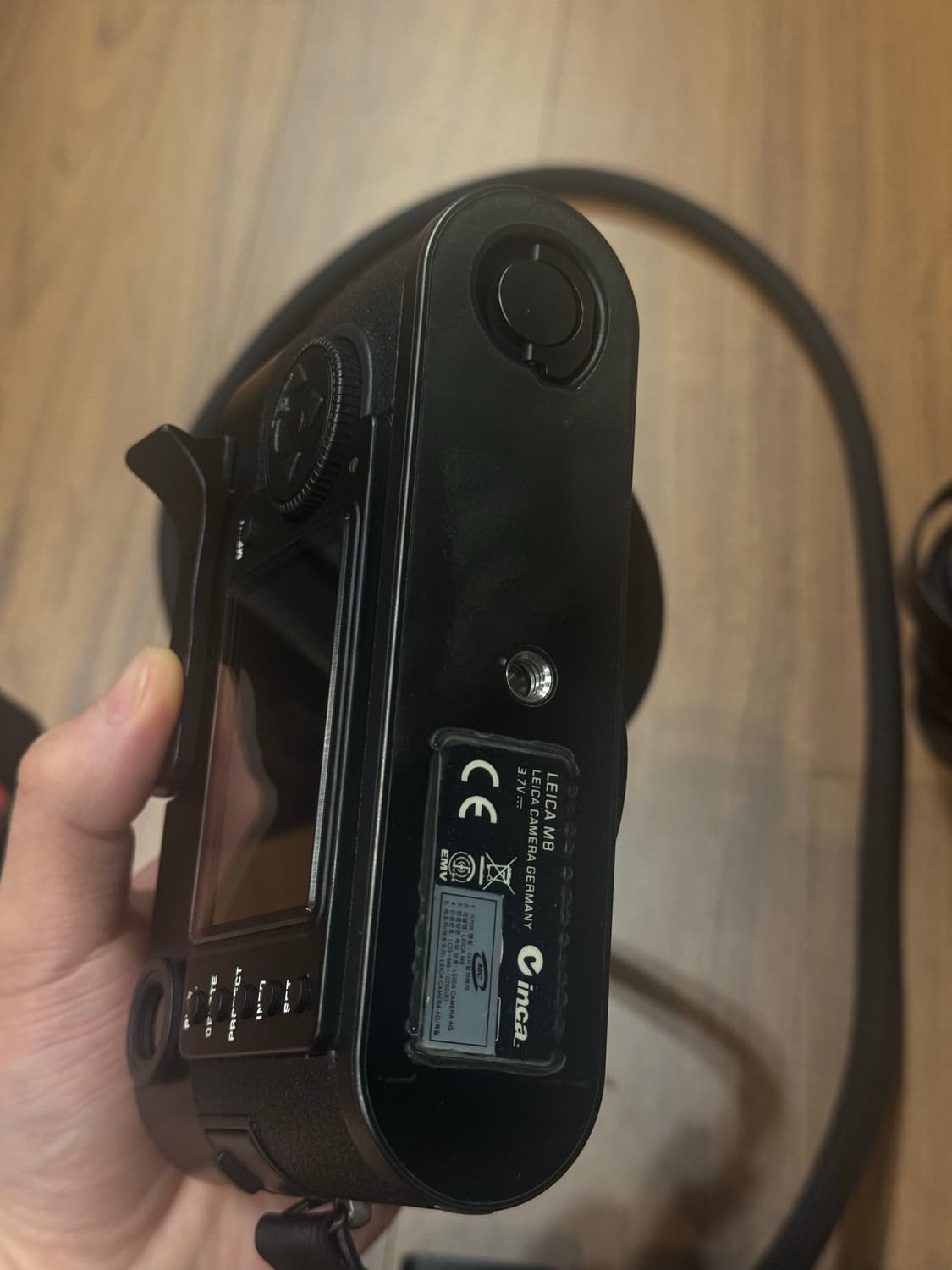 (라이카 M8 민트급 5000컷대) 블랙컬러 판매합니다. 상품이미지5