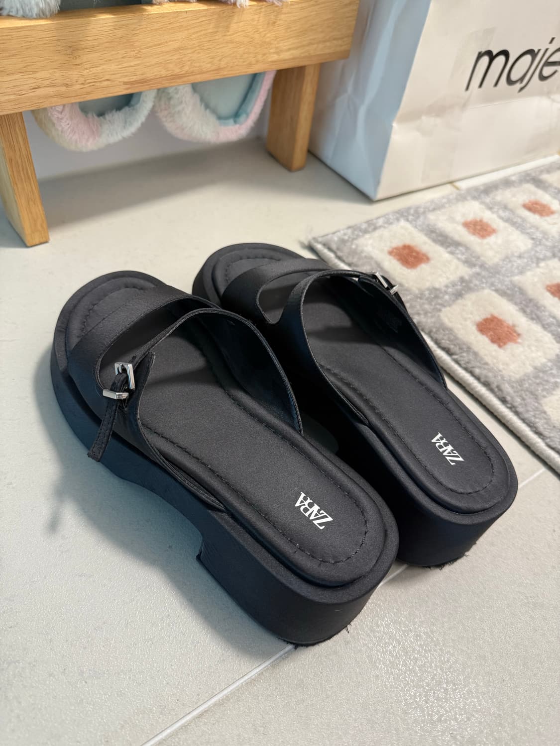 Zara 플랫폼 샌들 240 상품이미지2