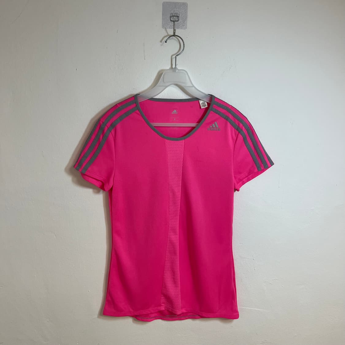 Adidas grey & pink short sleeve 상품이미지4