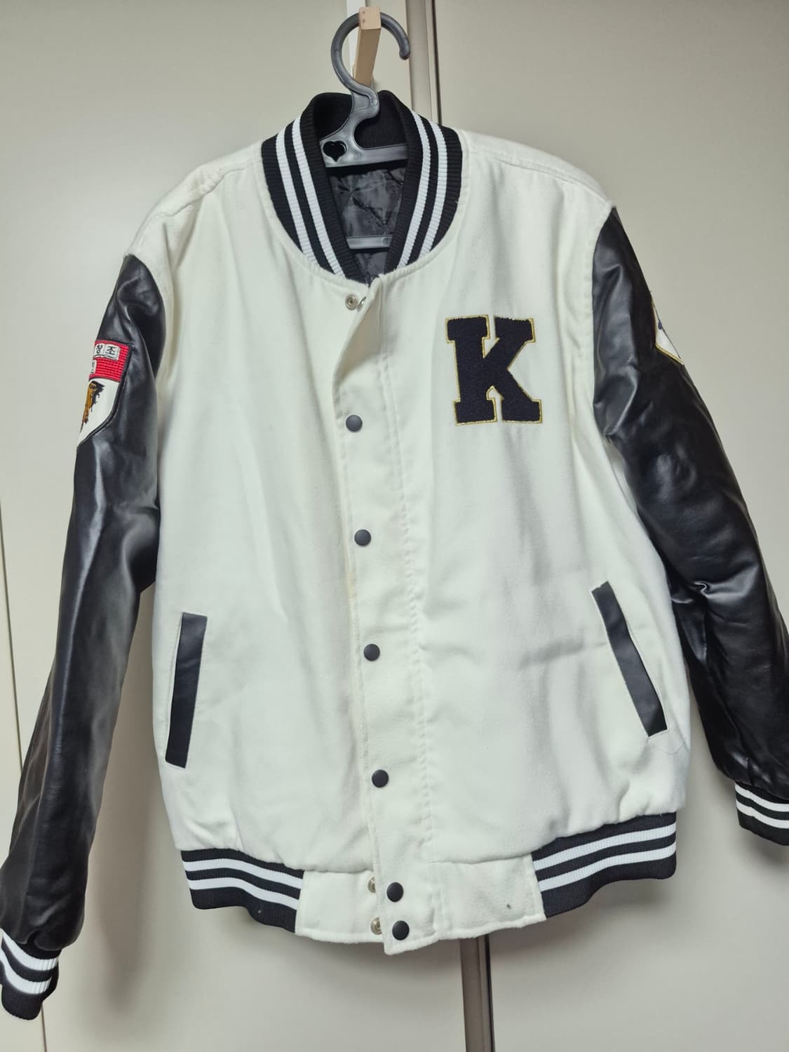 고려대학교 정품 야구잠바 100사이즈 판매합니다 상품이미지1