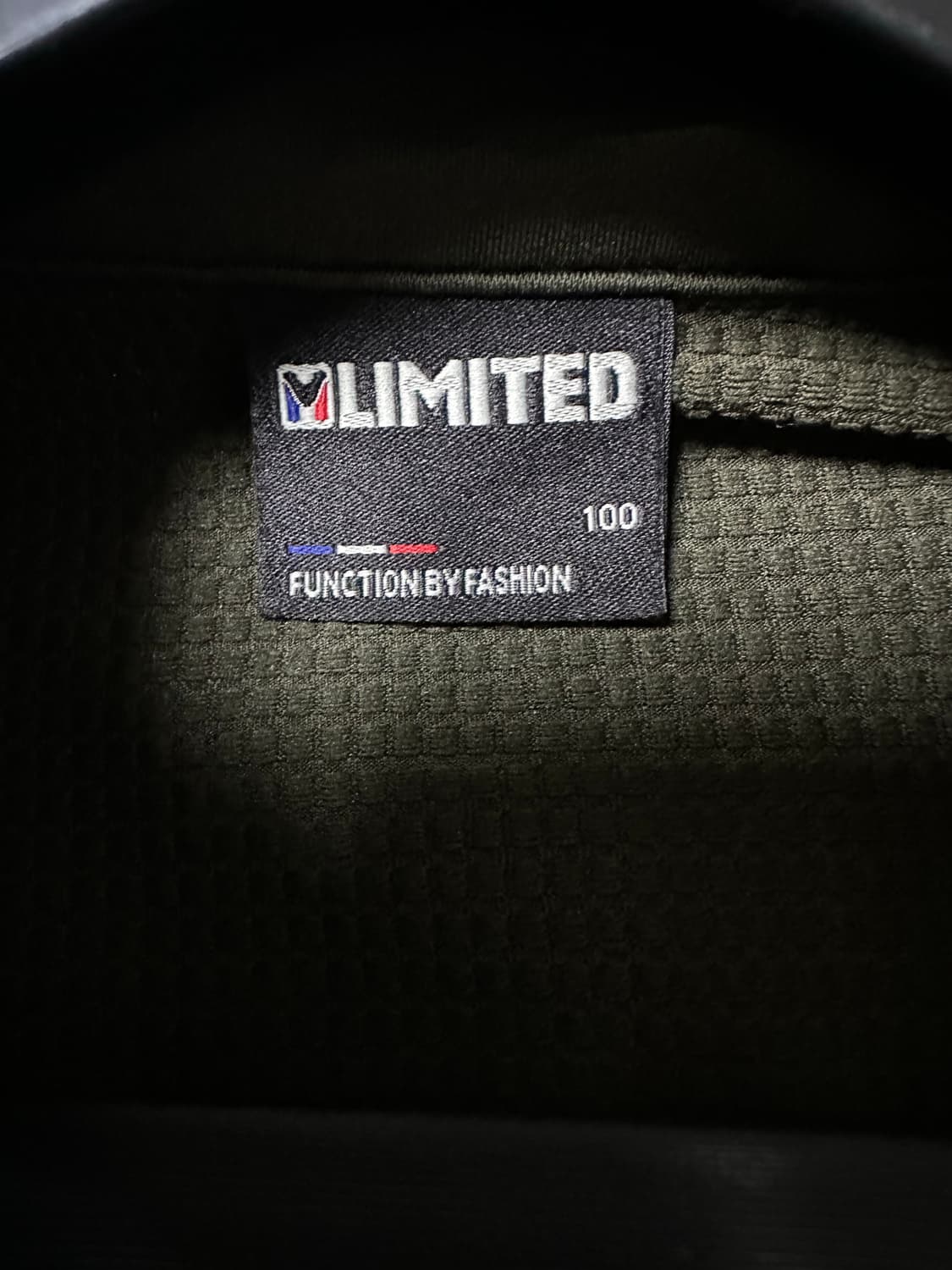 엠리미티드 남성용 반집업 티셔츠 상품이미지4