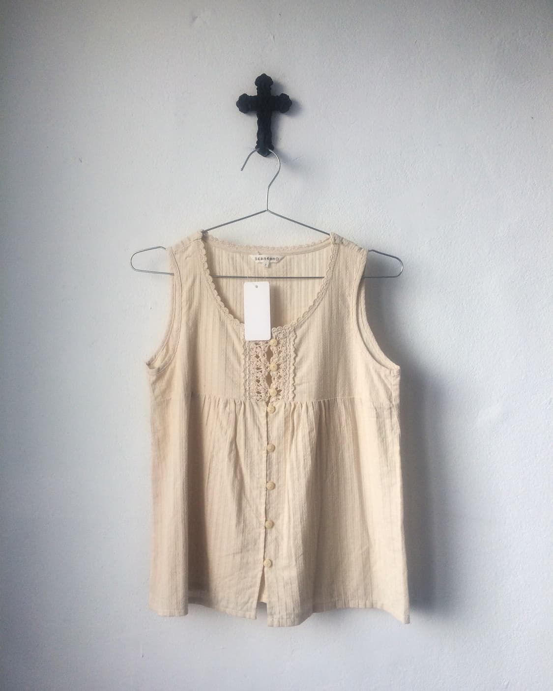 Crochet layered sleeveless 상품이미지1
