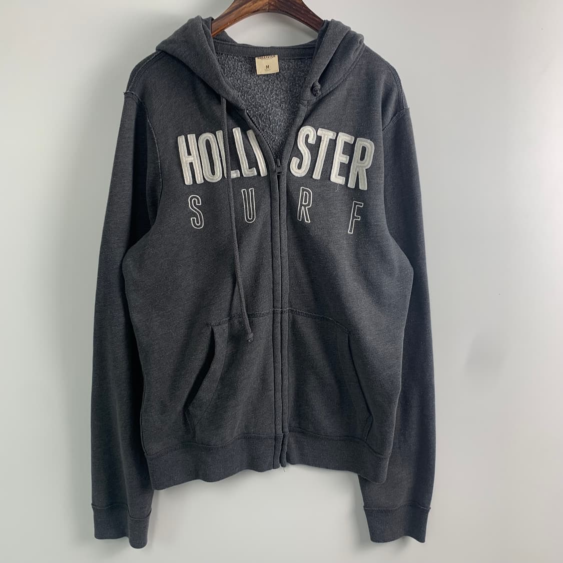 홀리스터 y2k 와투케 차콜 후드집업 상품이미지2